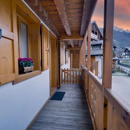 Borgo Nuovo Deluxe - Netflix, Plus, A 2 Minuti Dalle Piste Con Garage Box *