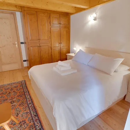 Borgo Nuovo Deluxe - Netflix, Plus, A 2 Minuti Dalle Piste Con Garage Box *