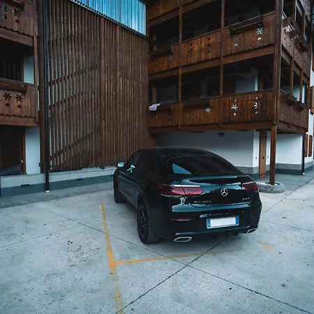 Appartement Borgo Nuovo Deluxe - Netflix, Plus, A 2 Minuti Dalle Piste Con Garage Box