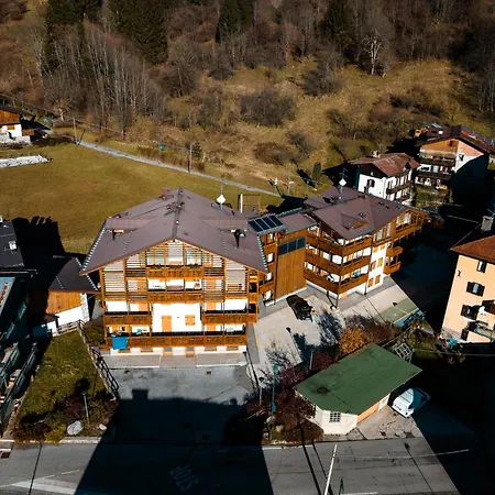 Borgo Nuovo Deluxe Con Garage Box Forni di Sopra